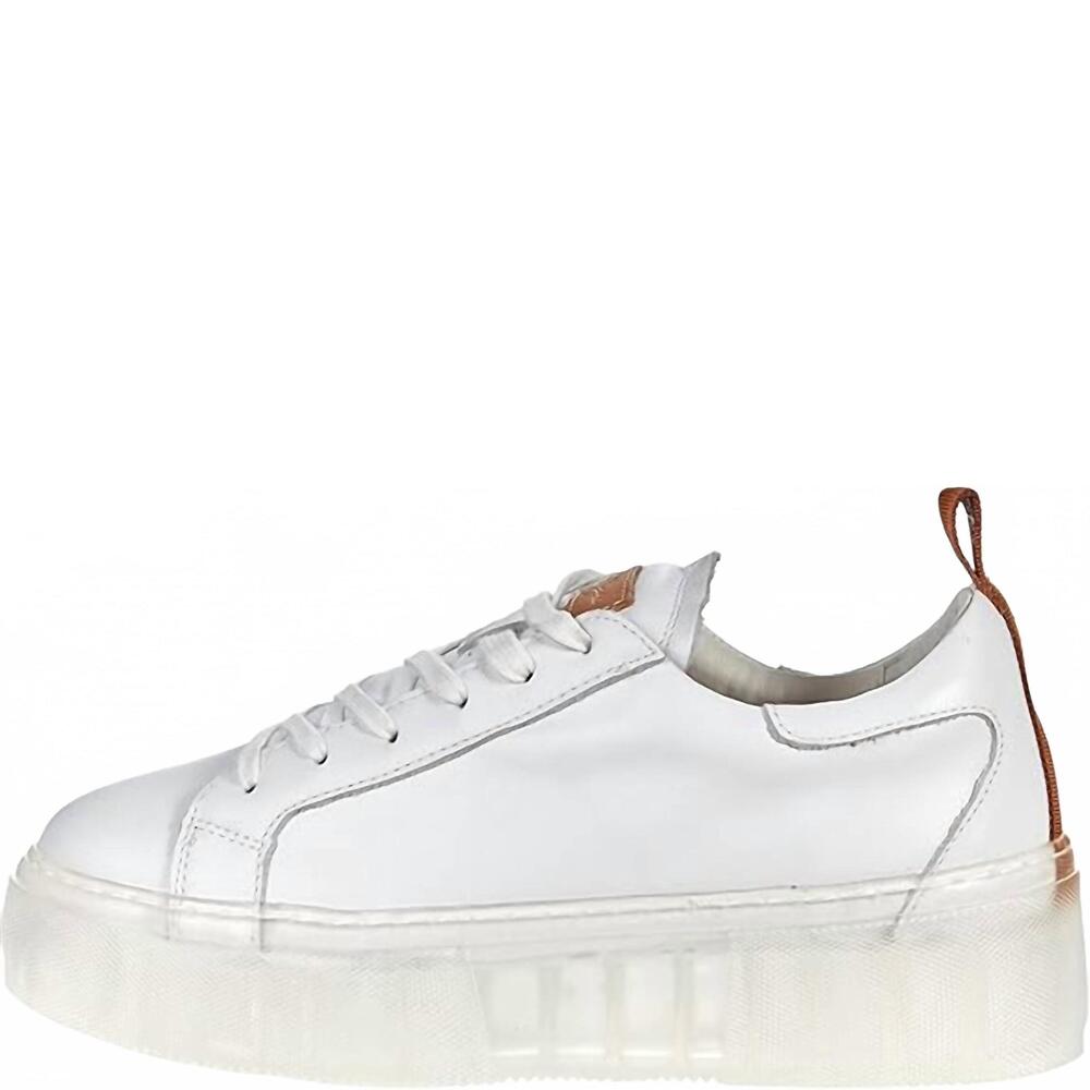 NEW 42 GOLD women's glee sneaker in white